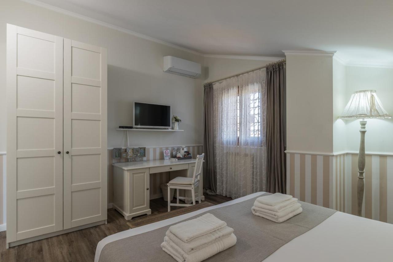 B&B L'Ulivo ฟิวมิชีโน ภายนอก รูปภาพ